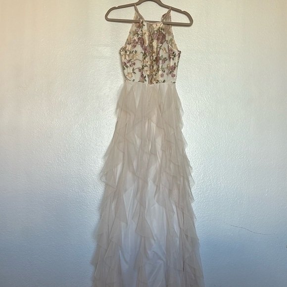 Nights by teeze me evening dress with tulle and waves size 1 Cream floral - Picture 1 of 12